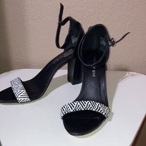 Madden Girls heels NEW 🩵👡💛